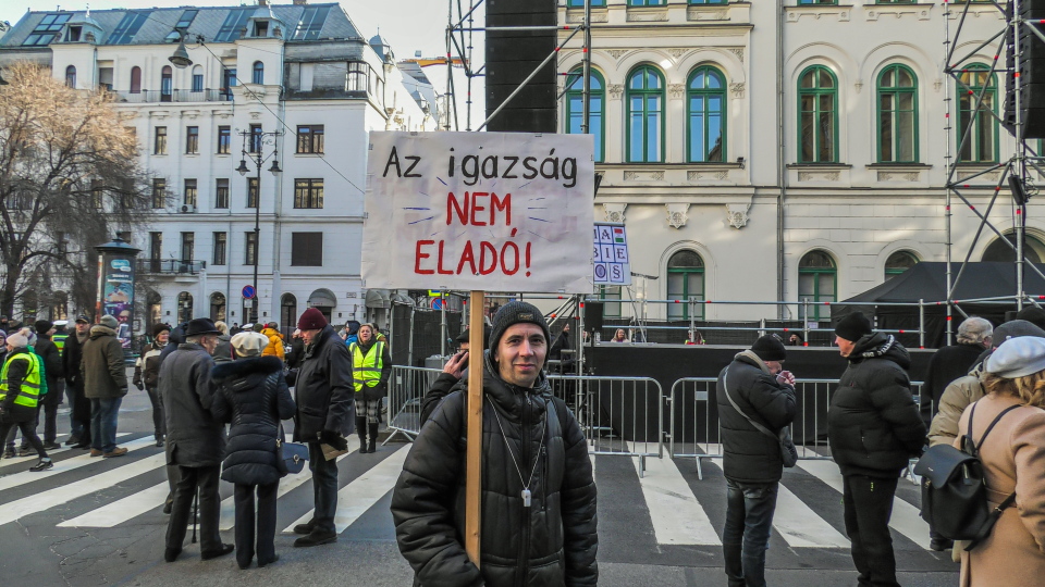 AZ IGASSÁG NEM&nbsp;ELADÓ!